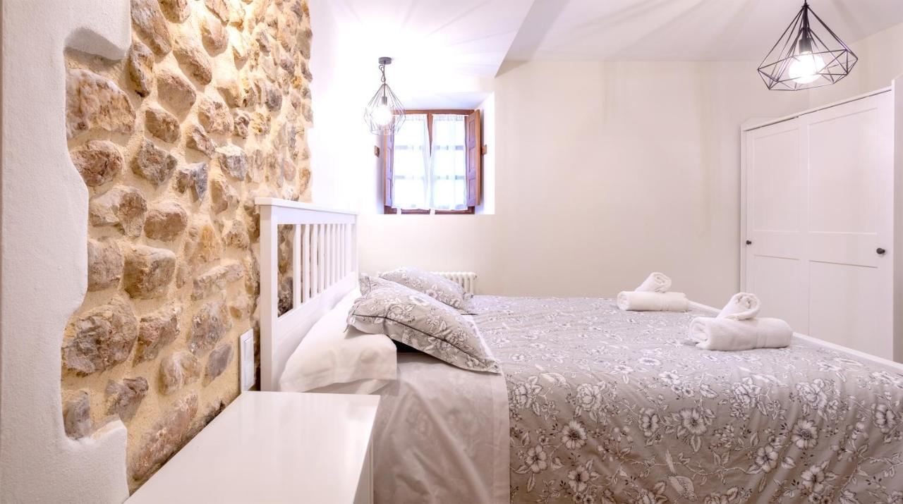Apartamentos Los Edules Treceno Luaran gambar