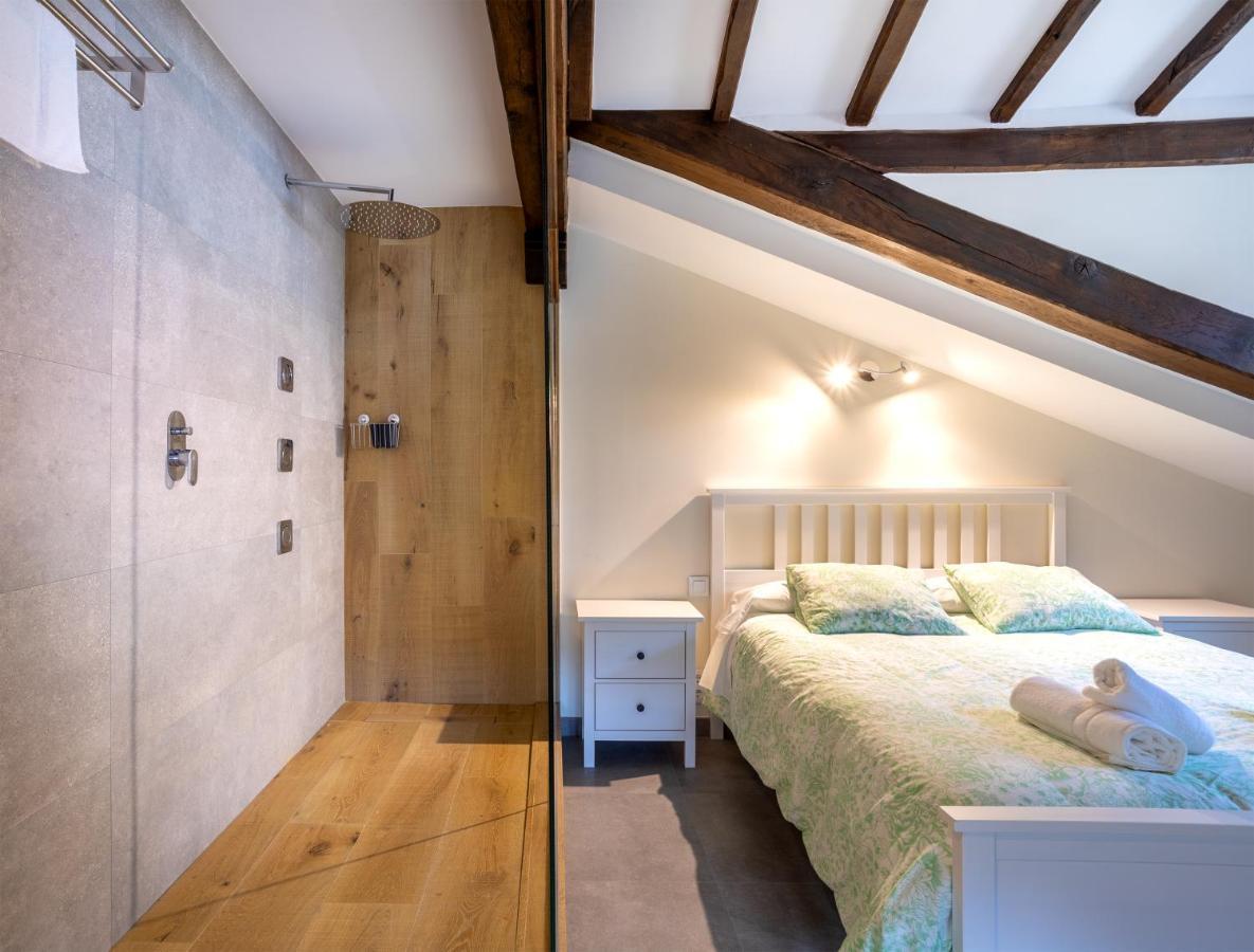 Apartamentos Los Edules Treceno Luaran gambar