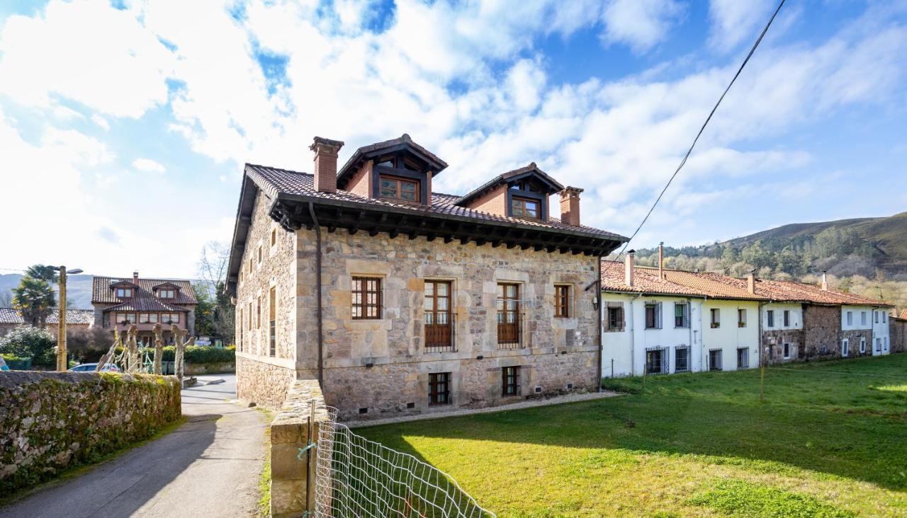 Apartamentos Los Edules Treceno Luaran gambar